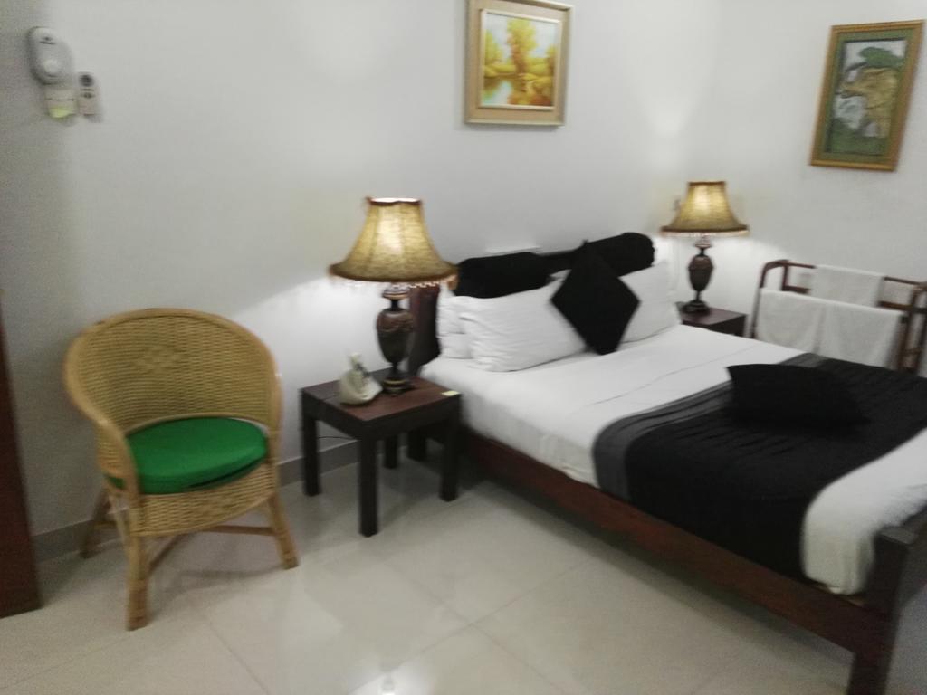 Anna Shanthi Villa Kandy Bagian luar foto