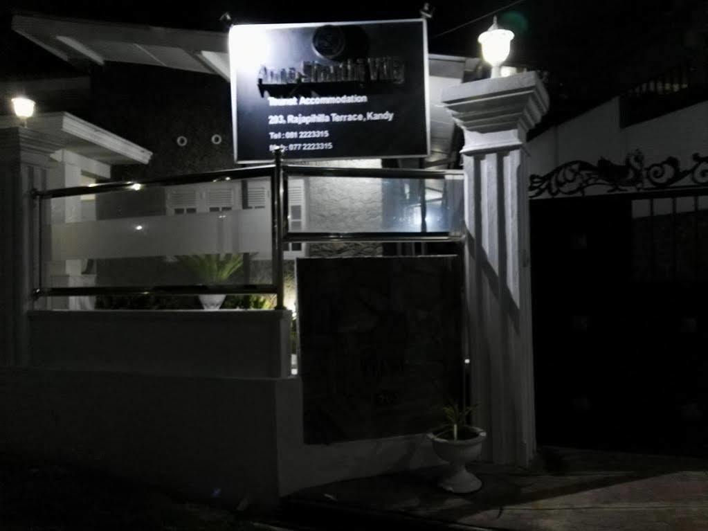 Anna Shanthi Villa Kandy Bagian luar foto