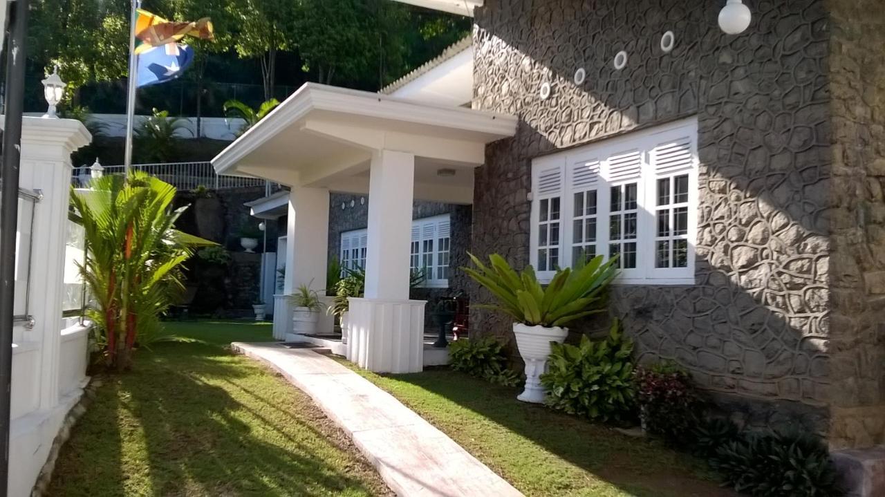 Anna Shanthi Villa Kandy Bagian luar foto