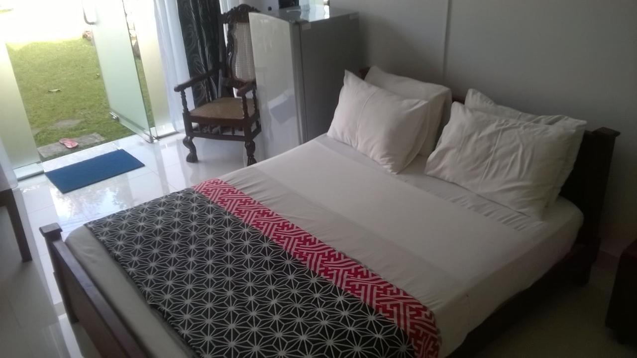 Anna Shanthi Villa Kandy Bagian luar foto